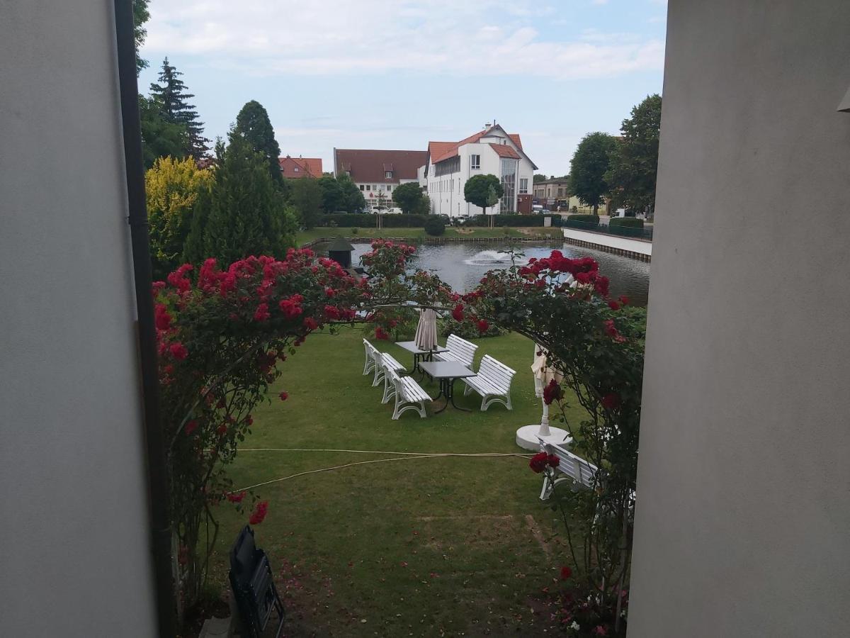 Hotel Schwanenhof Wittenburg Exterior photo